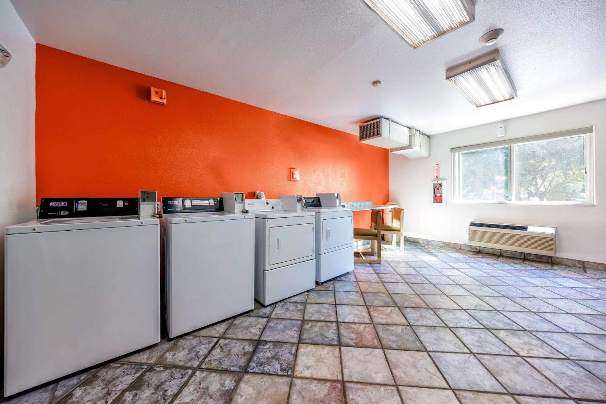 Studio 6 Seattle, Wa Sea Tac Airport South SeaTac Εξωτερικό φωτογραφία